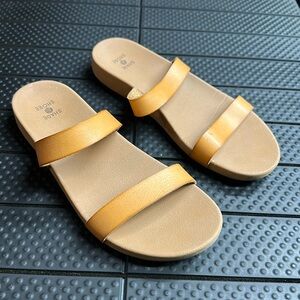 Shade & Shore Sandals